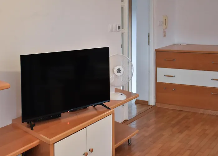 Apartments Pina